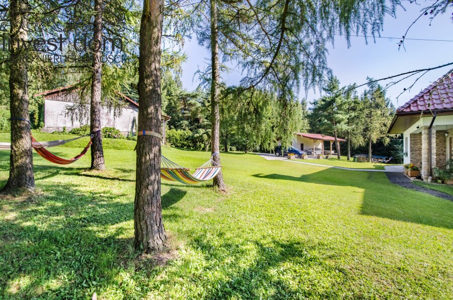gorlicki, Sękowa, Męcina Wielka, małopolskie, Wyjątkowa willa z 5-hektarową posiadłością pod lasem – Męcina Wielka