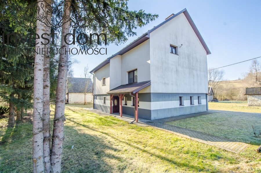 tarnowski, Rzepiennik Strzyżewski, Rzepiennik Biskupi, małopolskie, Siedlisko z gospodarstwem w Rzepiennik Biskupi!