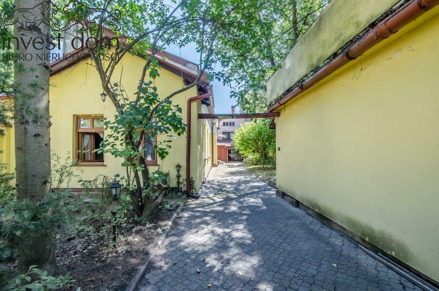 gorlicki, Gorlice, Gorlice, małopolskie, Dom w centrum Gorlic 126 m² + lokal usługowy 37 m² | działka 529 m² | duży potencjał