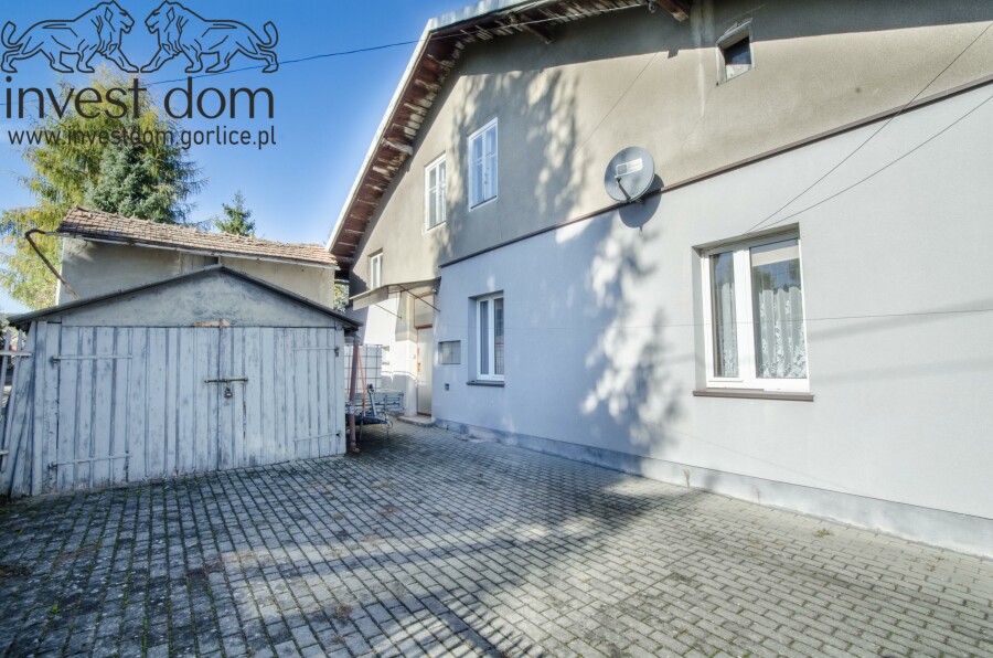 gorlicki, Gorlice, Gorlice, Stróżowska, Gorlice, ul. Stróżowska – dom z 3 lokalami mieszkalnymi